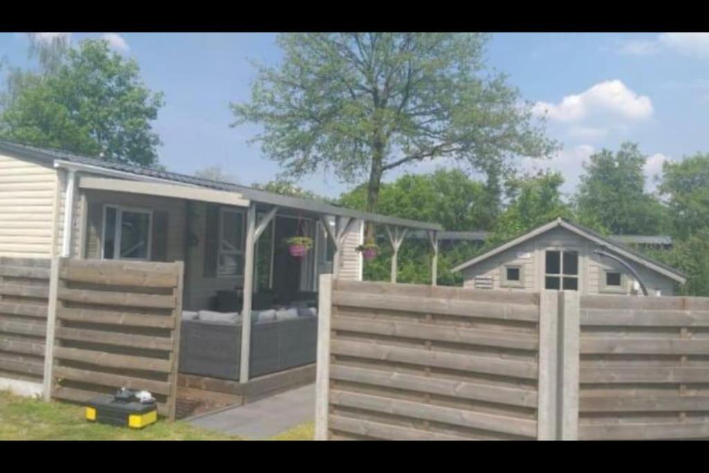 Chalet Te Huur Op *****Camping Terspegelt 4 Personen Villa Eersel Bagian luar foto